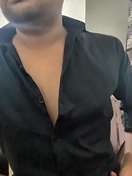 Akki19989 online show from October 2025 01:45:02 PM