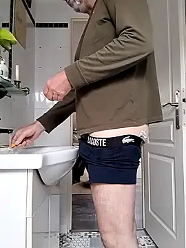 Snapshot of nicolaspgarnier chatting on October 2025 08:47:01 AM nicolaspgarnier online show from October 2025 08:47:01 AM