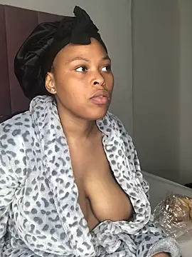 Bubbles156 online show from April 2026 01:59:02 PM