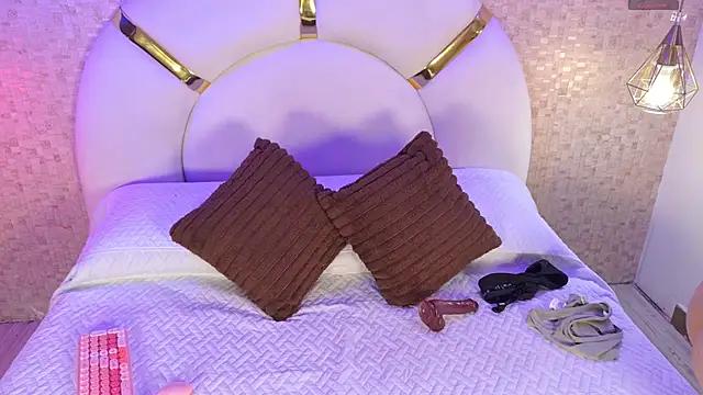 Snapshot of emmy_rose25 chatting on October 2025 11:50:01 AM emmy rose25 online show from October 2025 11:50:01 AM