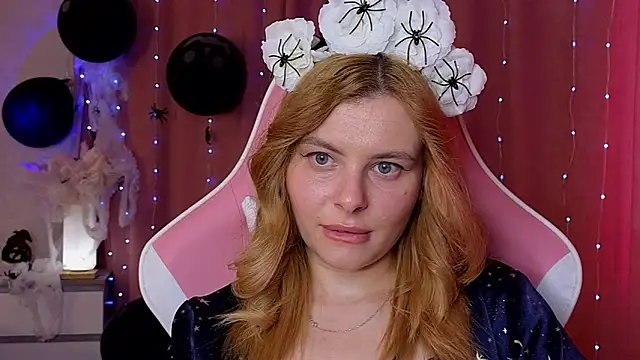 Snapshot of newday-off chatting on October 2025 05:04:02 AM newday-off online show from October 2025 05:04:02 AM