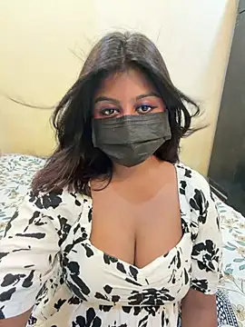 Snapshot of payal_mittal chatting on April 2026 08:09:02 PM payal mittal online show from April 2026 08:09:02 PM