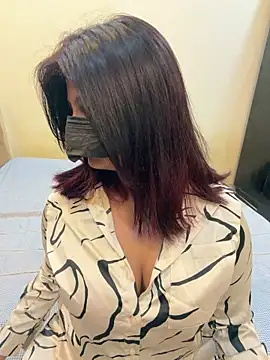 Snapshot of payal_mittal chatting on April 2026 12:29:02 PM payal mittal online show from April 2026 12:29:02 PM