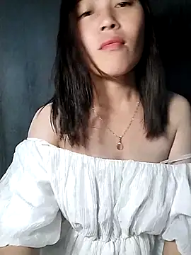 Snapshot of Hani-i chatting on May 2026 12:55:01 PM Hani-i online show from May 2026 12:55:01 PM