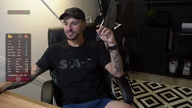 Snapshot of monsieurguitsxxx chatting on July 2026 11:57:01 AM monsieurguitsxxx online show from July 2026 11:57:01 AM