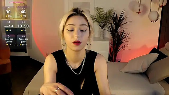 AlysiaSun  online show from October 2025 02:28:02 PM