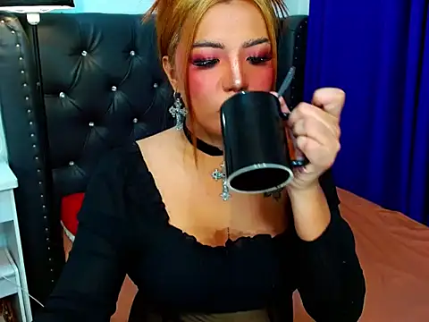 Snapshot of LovelyTs4U chatting on April 2026 10:16:01 AM LovelyTs4U online show from April 2026 10:16:01 AM