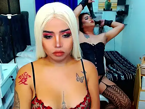 Snapshot of LovelyTs4U chatting on May 2026 08:37:02 PM LovelyTs4U online show from May 2026 08:37:02 PM