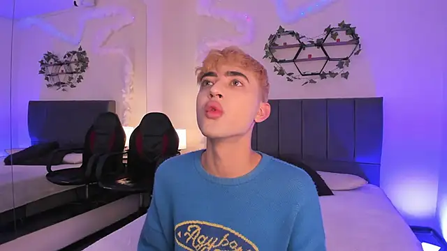 JustinCastiblanco online show from November 2025 11:23:02 AM