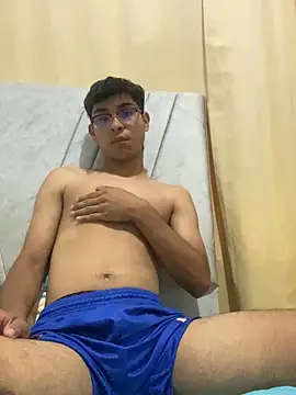 Muchachito18 online show from October 2025 03:58:02 AM