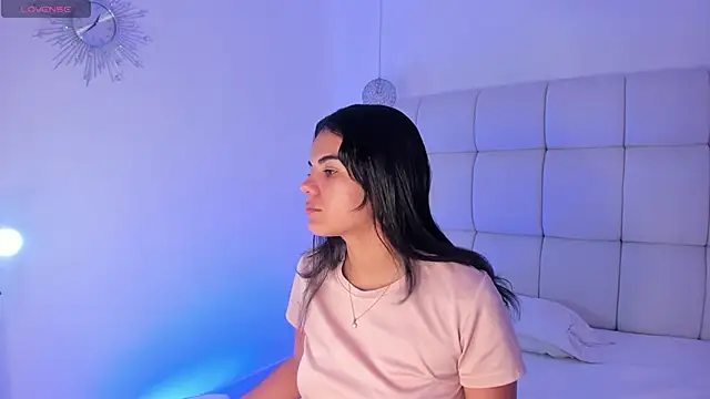 Emili  Jackson online show from November 2025 03:39:01 AM