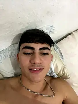 Snapshot of Myke_hotxxx chatting on November 2025 02:43:02 AM Myke hotxxx online show from November 2025 02:43:02 AM