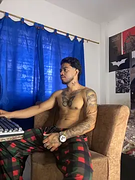 Kylian Alessandro online show from October 2025 12:06:02 PM