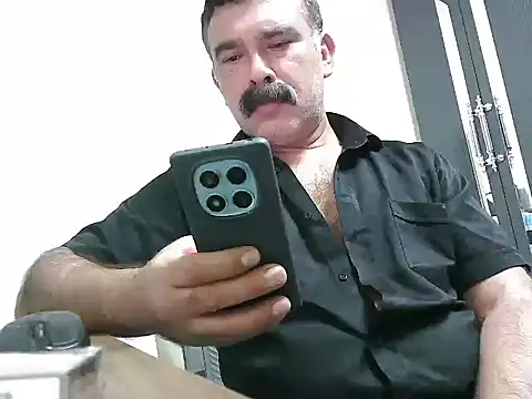 Snapshot of meroglu45 chatting on October 2025 07:05:01 PM meroglu45 online show from October 2025 07:05:01 PM