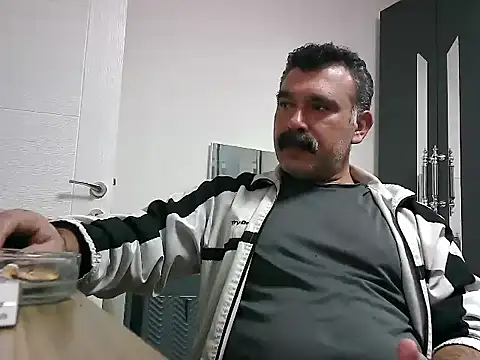 Snapshot of meroglu45 chatting on October 2025 05:03:01 PM meroglu45 online show from October 2025 05:03:01 PM