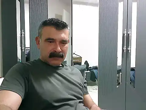 Snapshot of meroglu45 chatting on October 2025 05:26:02 PM meroglu45 online show from October 2025 05:26:02 PM