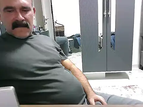 Snapshot of meroglu45 chatting on October 2025 07:37:02 PM meroglu45 online show from October 2025 07:37:02 PM