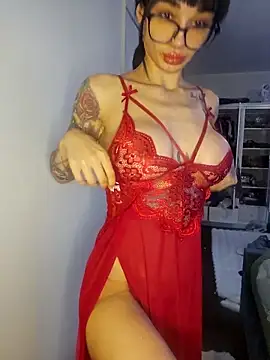 LucyMiax online show from November 2025 09:31:01 AM