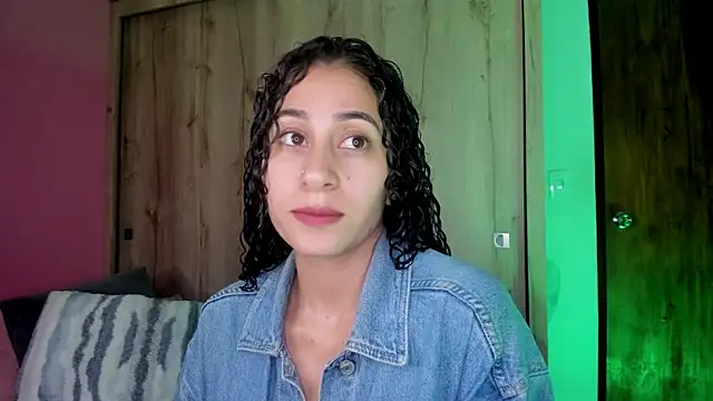 Snapshot of fernanda317 chatting on April 2026 11:57:02 PM fernanda317 online show from April 2026 11:57:02 PM