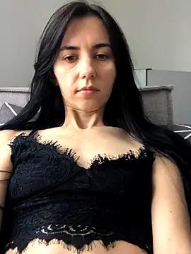 oliviya mur online show from October 2025 07:42:02 AM