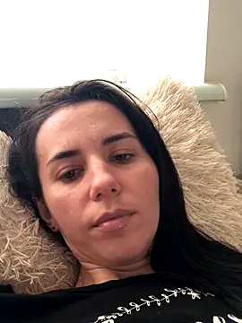 oliviya mur online show from October 2025 02:18:02 PM