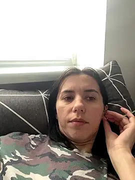 oliviya mur online show from November 2025 07:53:01 AM