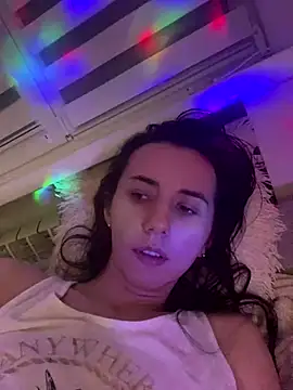 oliviya mur online show from November 2025 04:18:02 PM