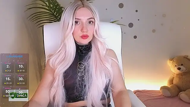 cute cake online show from December 2025 08:05:01 PM