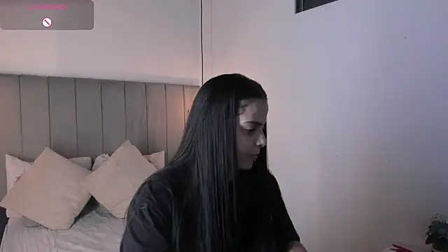 Pamela occoner  online show from November 2025 05:01:02 PM