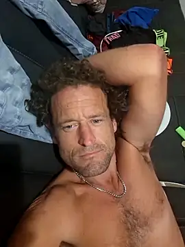 shainnfk online show from October 2025 04:07:02 PM