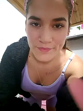 Gigihairy online show from October 2025 11:05:01 PM