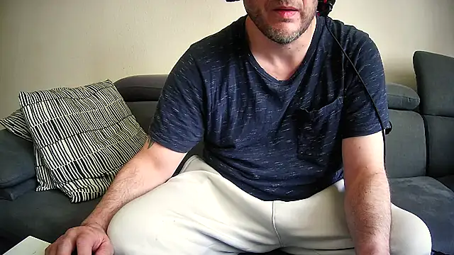 bull419M online show from April 2026 11:02:02 AM