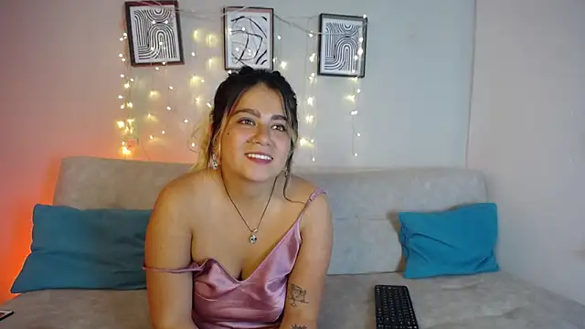 Sweet Bella Valery online show from April 2026 08:58:02 PM