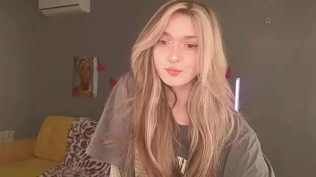 Snapshot of BellaSink chatting on March 2026 05:36:02 AM BellaSink online show from March 2026 05:36:02 AM