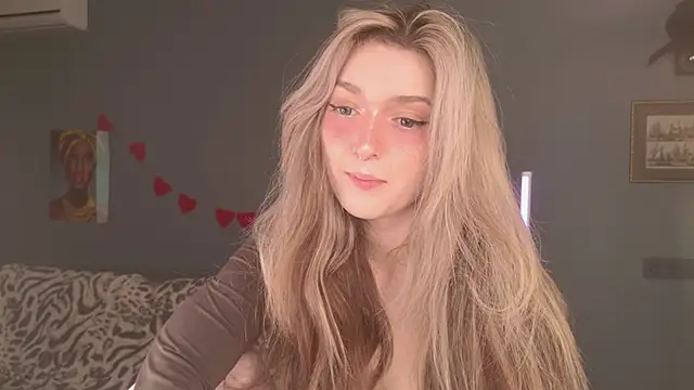 Snapshot of BellaSink chatting on March 2026 05:35:02 AM BellaSink online show from March 2026 05:35:02 AM