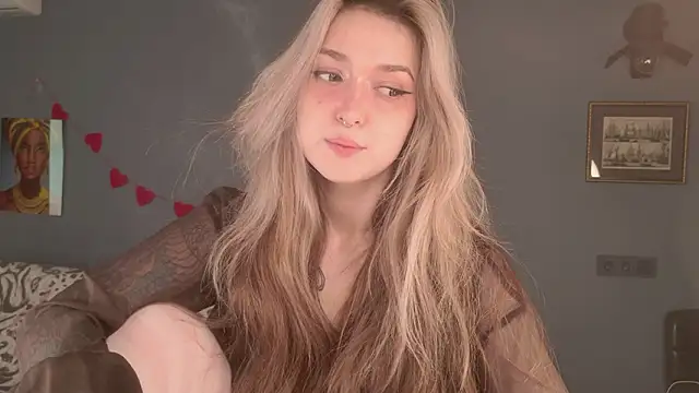 Snapshot of BellaSink chatting on March 2026 08:26:33 AM BellaSink online show from March 2026 08:26:33 AM