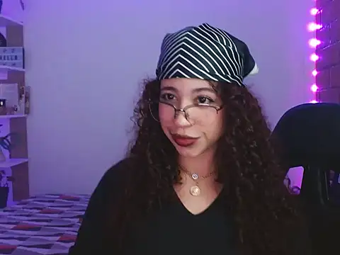 Medussa3033 online show from November 2025 03:06:01 AM