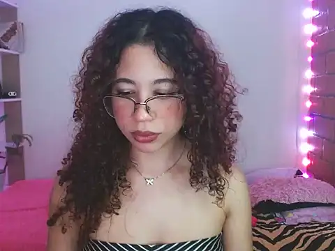 Medussa3033 online show from March 2026 09:59:02 PM