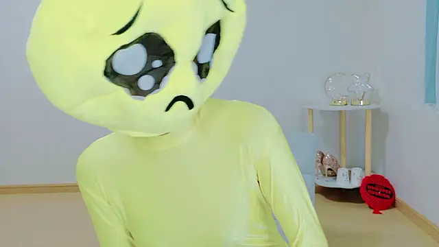 TSUKI circle online show from November 2025 02:27:01 PM