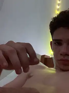 Leo TheGod online show from October 2025 07:03:01 PM