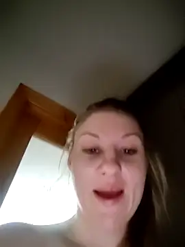 SandyCassie online show from March 2026 08:18:02 AM