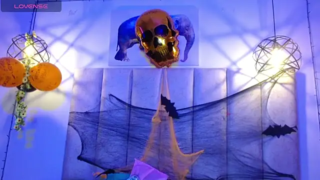 Snapshot of antonella_rosecs chatting on October 2025 04:31:02 AM antonella rosecs online show from October 2025 04:31:02 AM