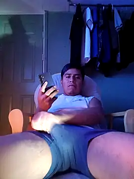 Penelargo1233r online show from October 2025 09:08:02 PM