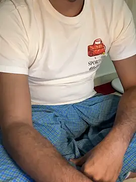 Handsome8677 online show from March 2026 09:36:01 PM