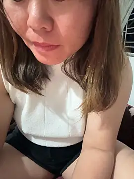 panda-bae online show from November 2025 12:59:02 PM