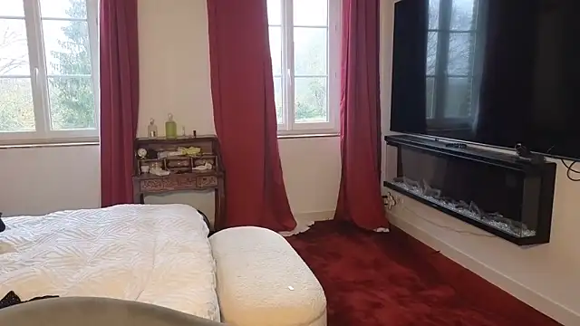 Snapshot of Lailawick chatting on November 2025 02:57:02 PM Lailawick online show from November 2025 02:57:02 PM