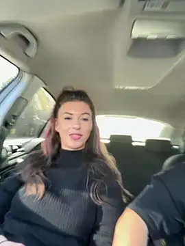 CrazyInTwo online show from November 2025 08:38:02 AM