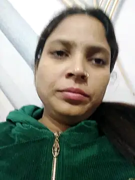 Anshika1431 online show from November 2025 06:06:02 PM