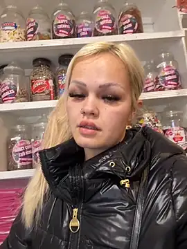 CherryXOX- online show from November 2025 10:59:01 AM