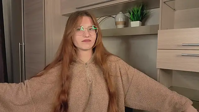 RachelColli online show from November 2025 01:46:01 PM